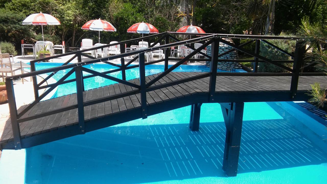 San Remo Villa Corral Apart Carilo Exteriör bild